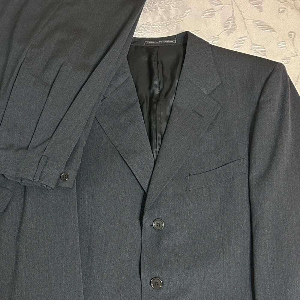Ermenegildo Zegna Charcoal Gray Two-Piece Suit